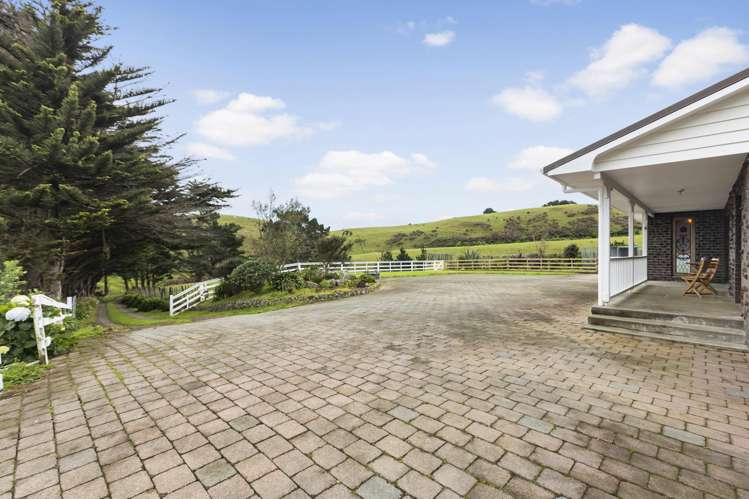 41 Lincolnshire Road Horokiwi_13