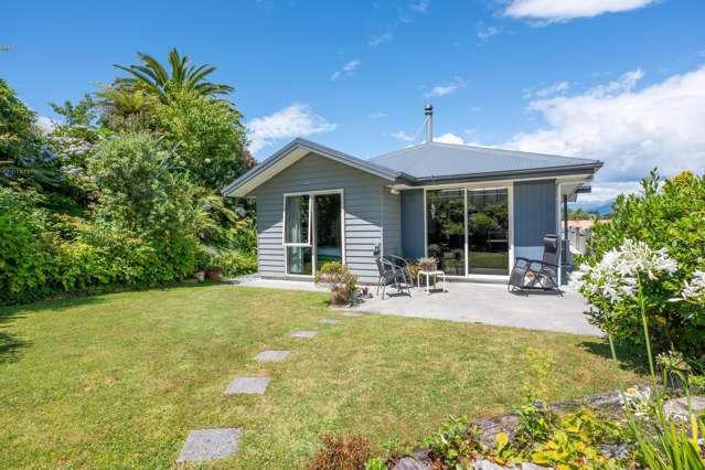 Auction Alert - Inviting family home