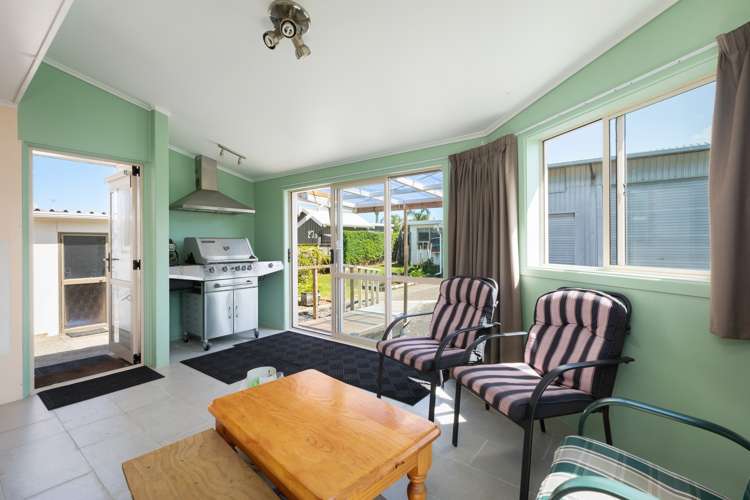 29 Roretana Drive Athenree_17