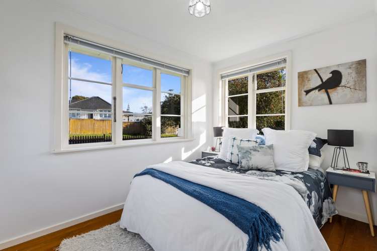 35 Philomel Crescent Bayswater_11