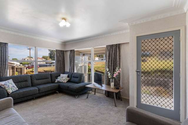 2/18 Duke Street Papakura_3