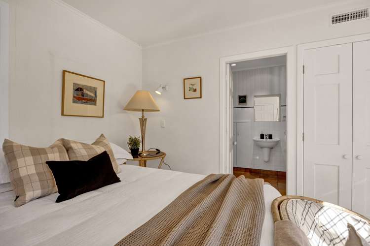 91 Belt Road New Plymouth Central_12