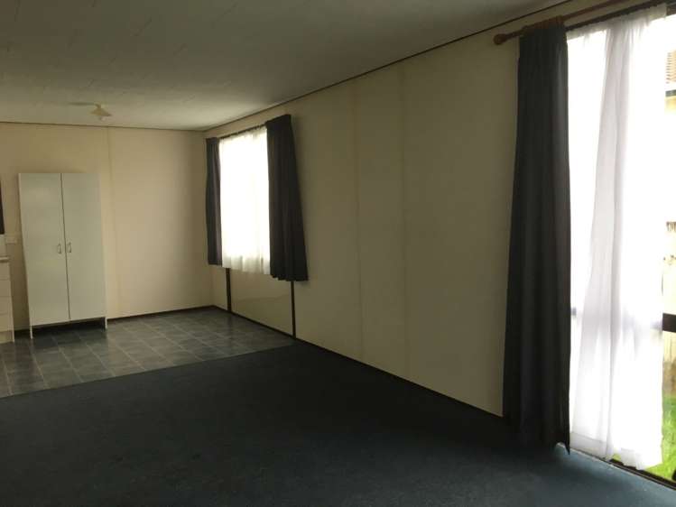 1/141 Carnoustie Drive Wattle Downs_5