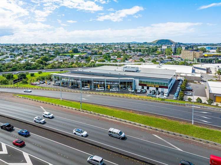 Whole Building/385 Mt Wellington Highway Mt Wellington_8