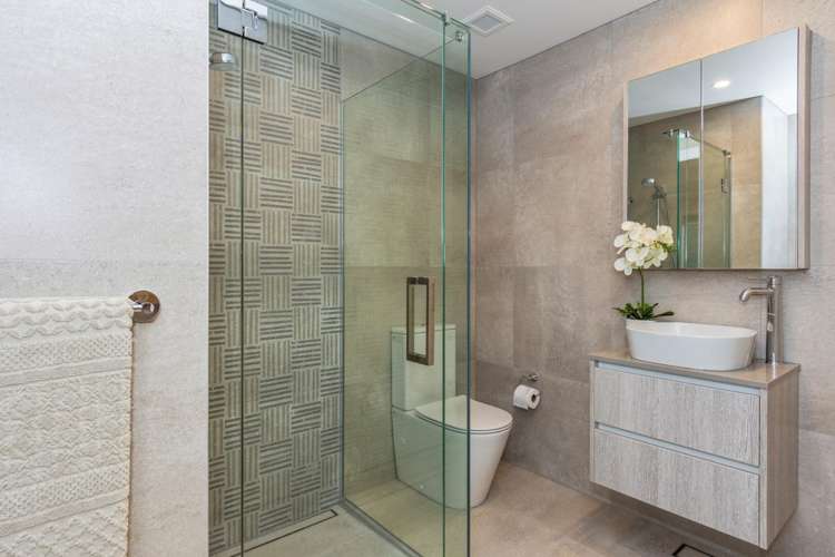 105/1C Salt Avenue 11229_17