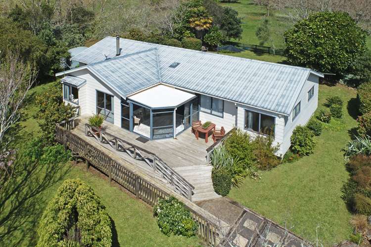 87 Pukeoware Road Waiuku_37