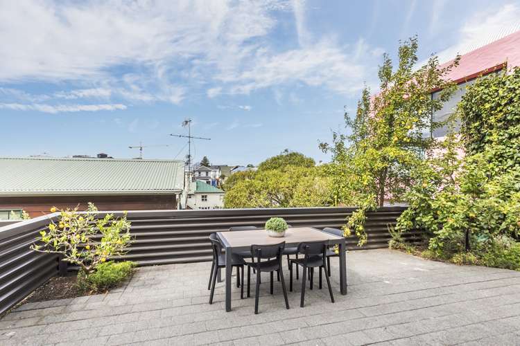 173 Grant Road Thorndon_14