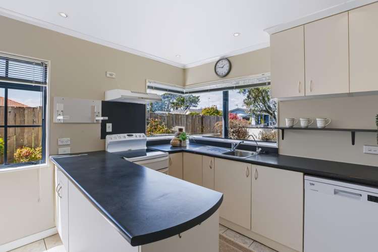 11a Te Kupe Road Paraparaumu Beach_8