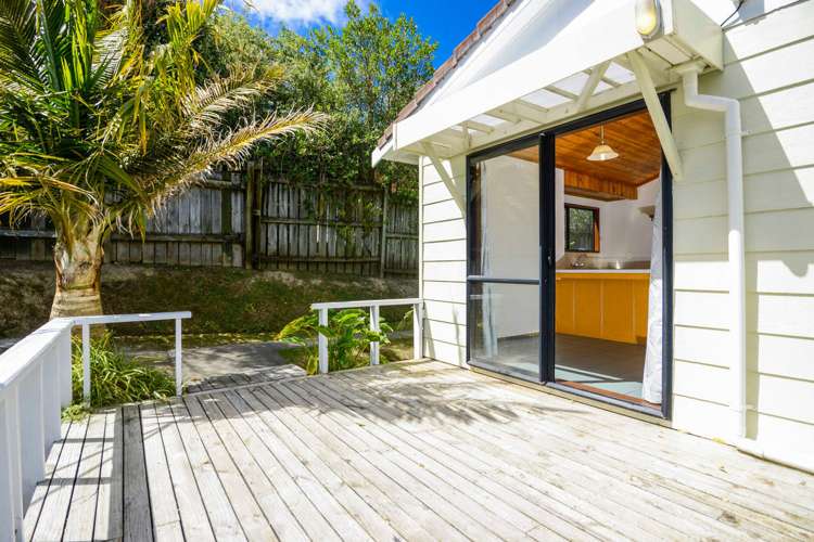 2/123 Spinella Drive Bayview_3