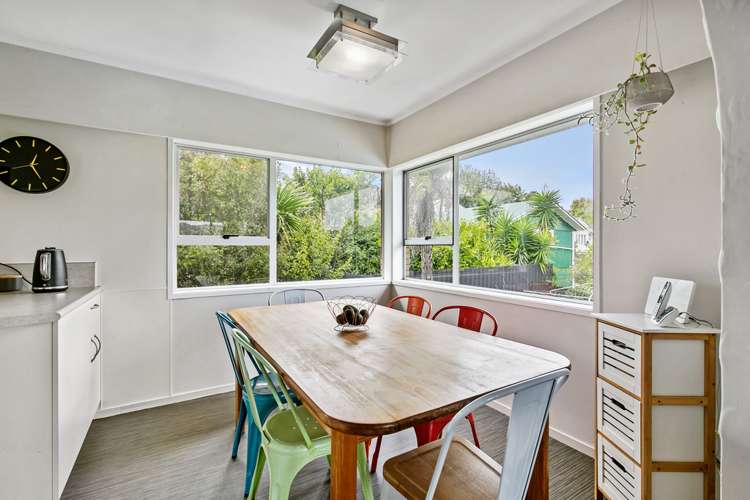 4 Easter Parade Glen Eden_9