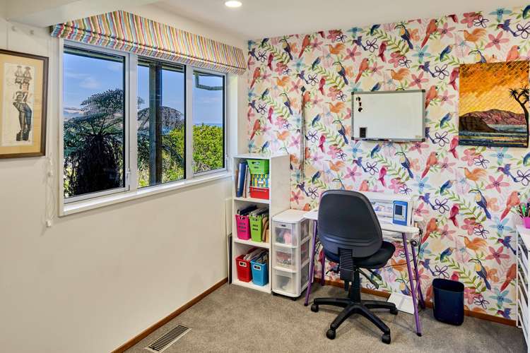 1 Roys Road Plimmerton_16
