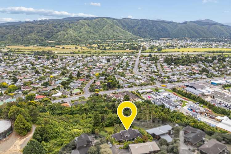 10 Plantagenet Grove Kingsley Heights_30