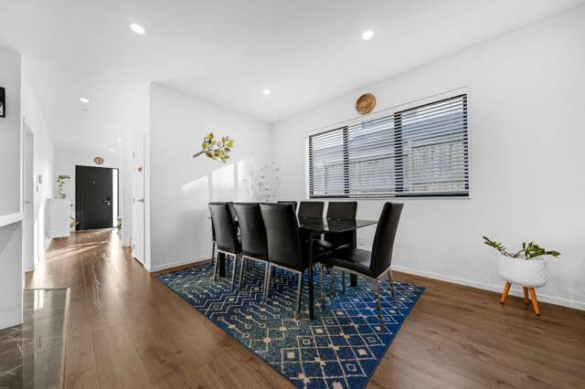 32 Matahae Drive Flat Bush_4