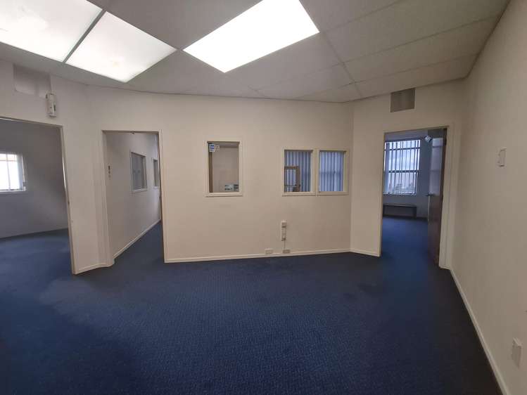 E/12 Paramount Drive Henderson_7