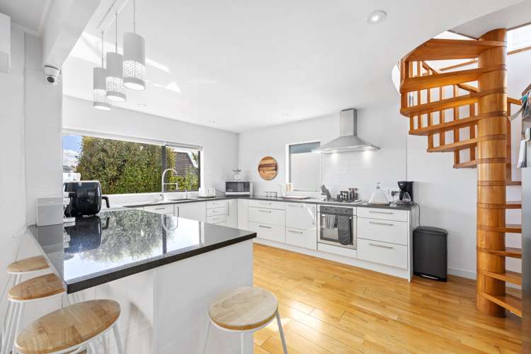 1126 Whangaparaoa Road Tindalls Beach_8