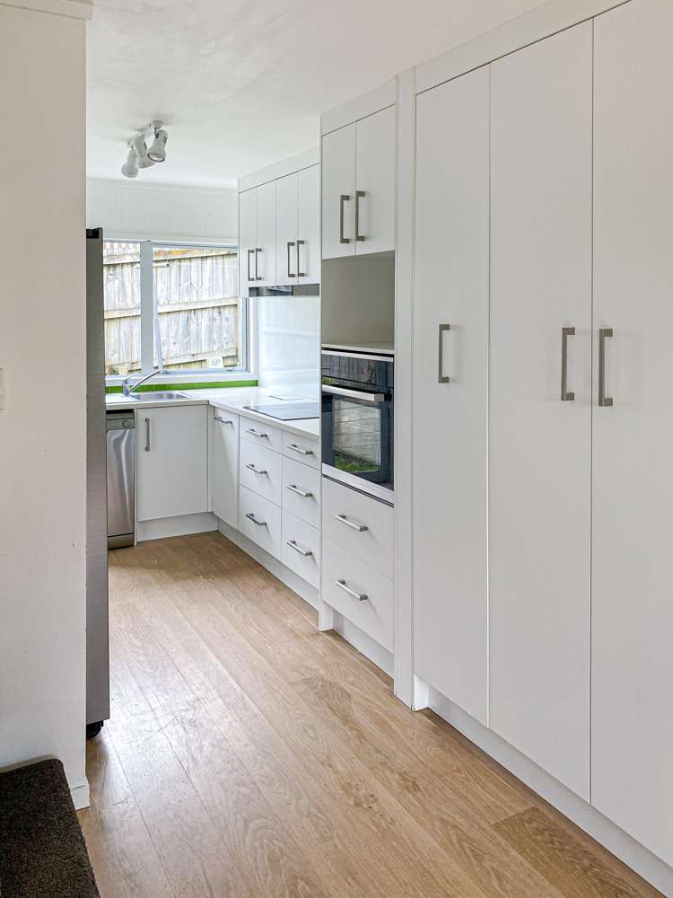 2/52 Fruitvale Road New Lynn_9