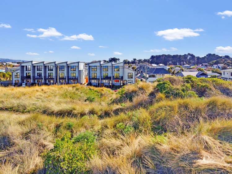 2/180 Marine Parade_1