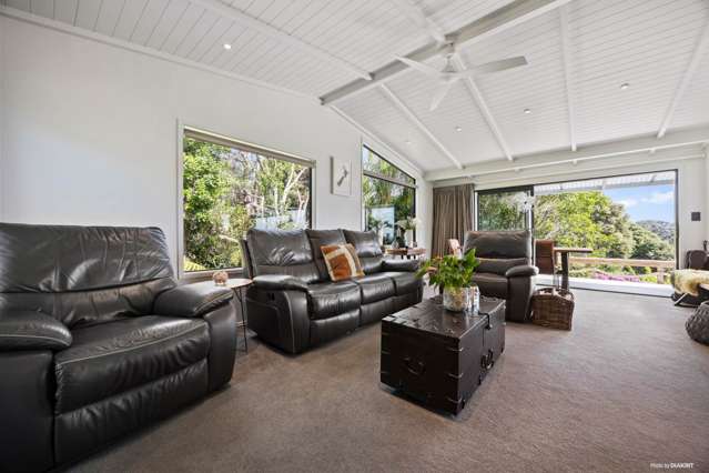 512 Grahams Beach Road Awhitu_2