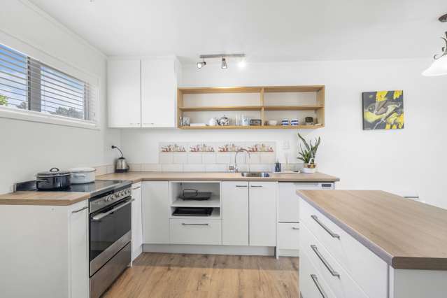 A REAL GEM IN THE HEART OF TAWA
