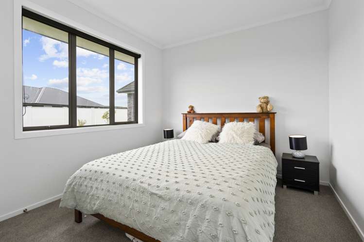 51 Baxter Michael Crescent Cambridge_13