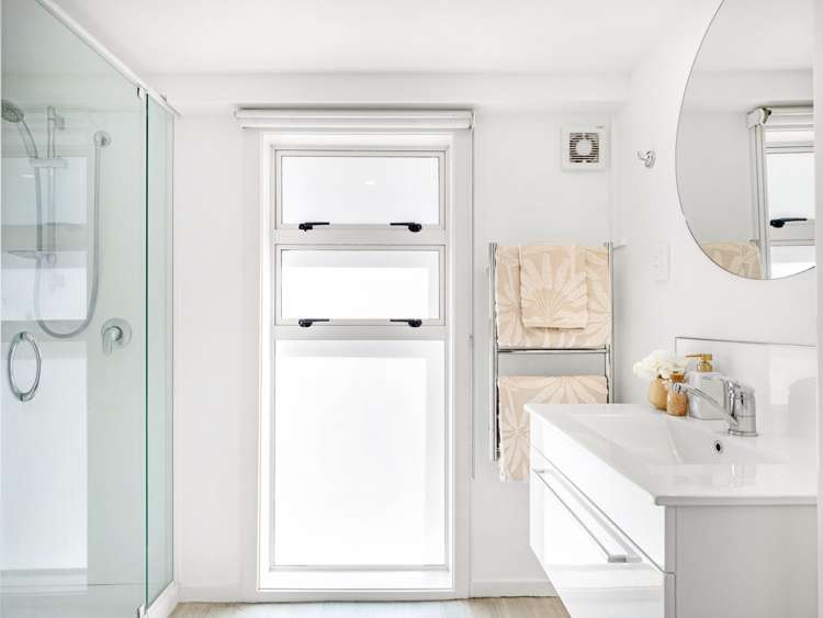 9c Jonathon Street Brookfield_15