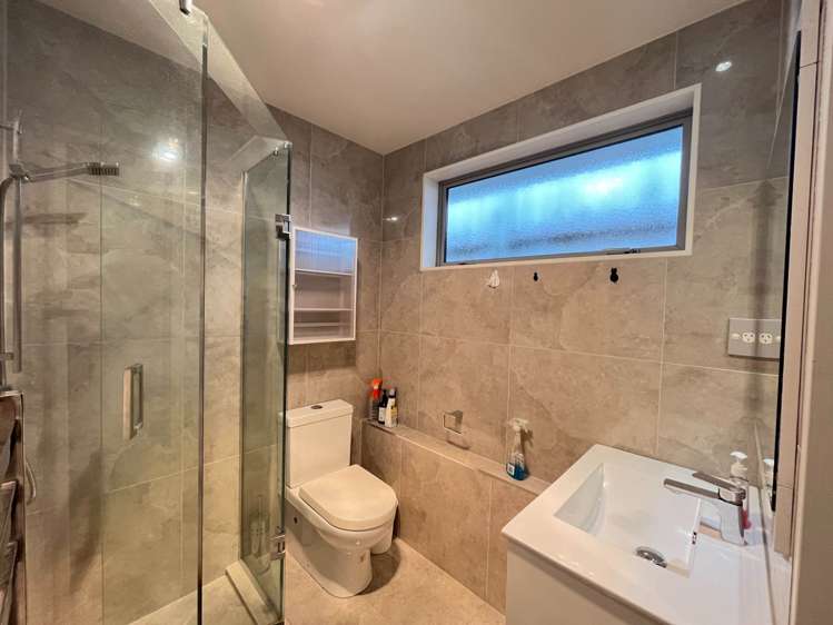 38 Windermere Crescent Blockhouse Bay_18