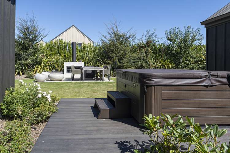 37 Mcadam Drive Jacks Point_18