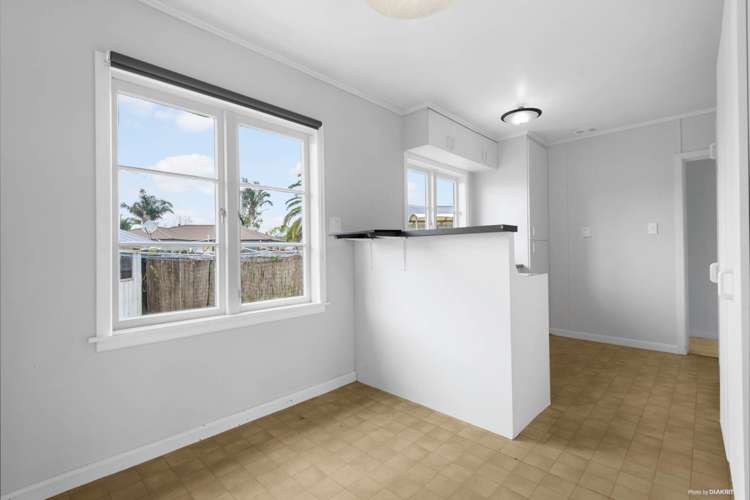 685 Te Atatu Road Te Atatu Peninsula_10