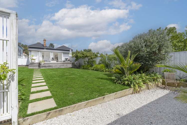 7 New Bond Street Kingsland_10