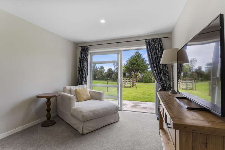 3 Takapu Road Manakau_17