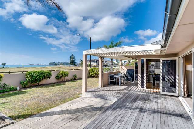 3 The Esplanade Westshore_4