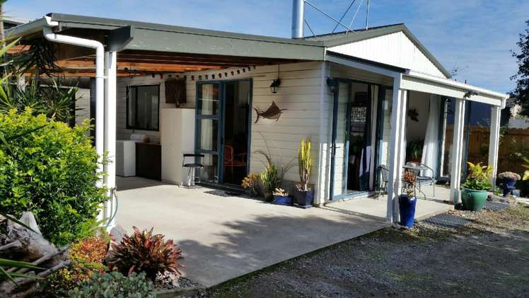 8a Beach Road Glenbrook_0