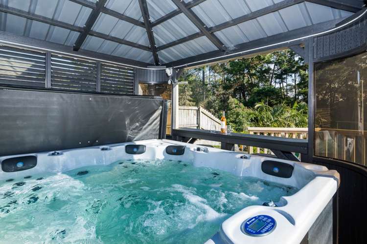 48 Shelter Drive Greenhithe_26