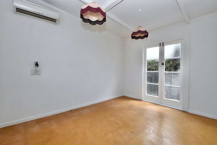 8 Reading Street Greytown_12