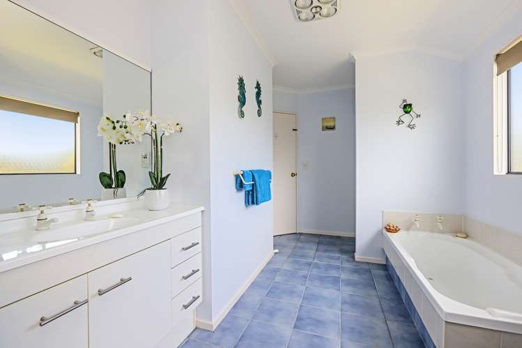 9 Cadogan Lane Taradale_15