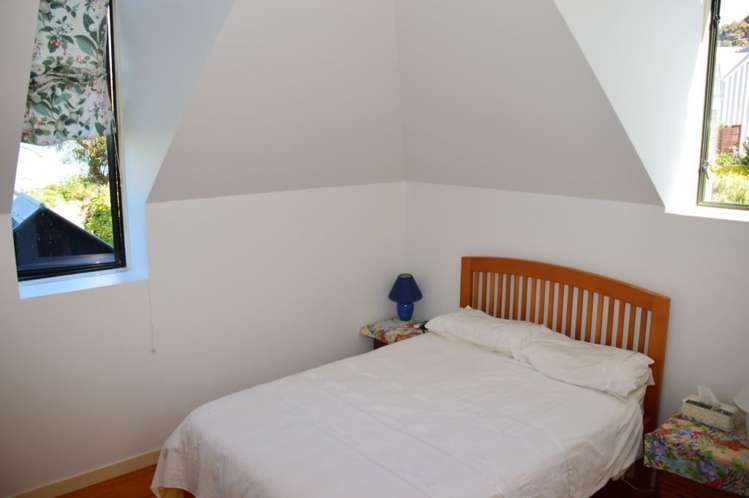 36 Penlington Place Akaroa_10