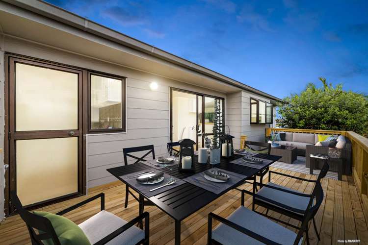 61 Charntay Avenue Clover Park_17