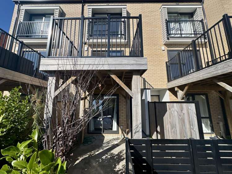 27 Falcon Crescent_0