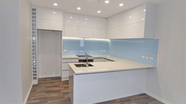 10/46 Wellington Street Howick_2