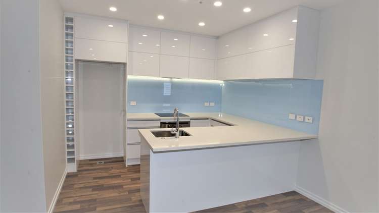 10/46 Wellington Street Howick_2