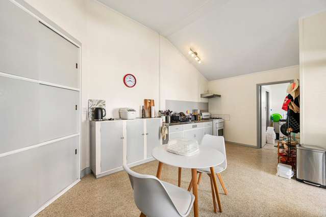18-20 Poplar Grove Thorndon_2