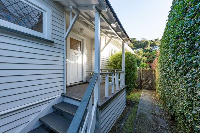 6 Friend Street Karori_1