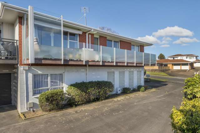 5 Audrey Place Matua_1