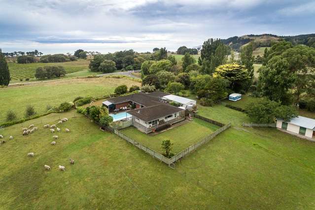 10 Charlton Road Te Awanga_1