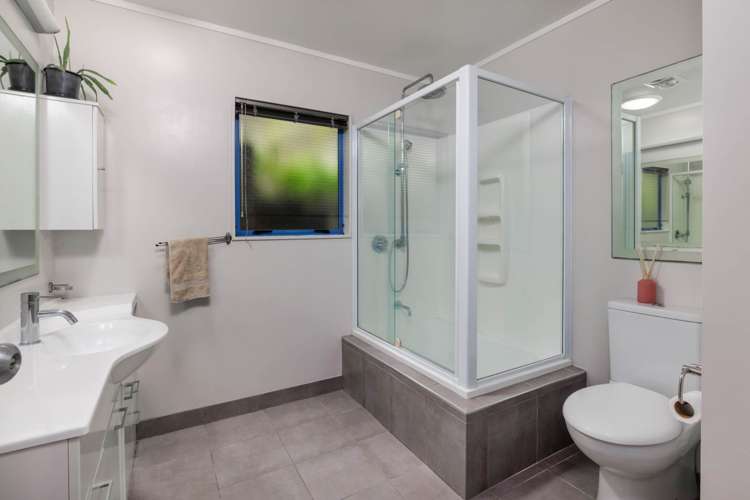 114 School Road Paihia_10