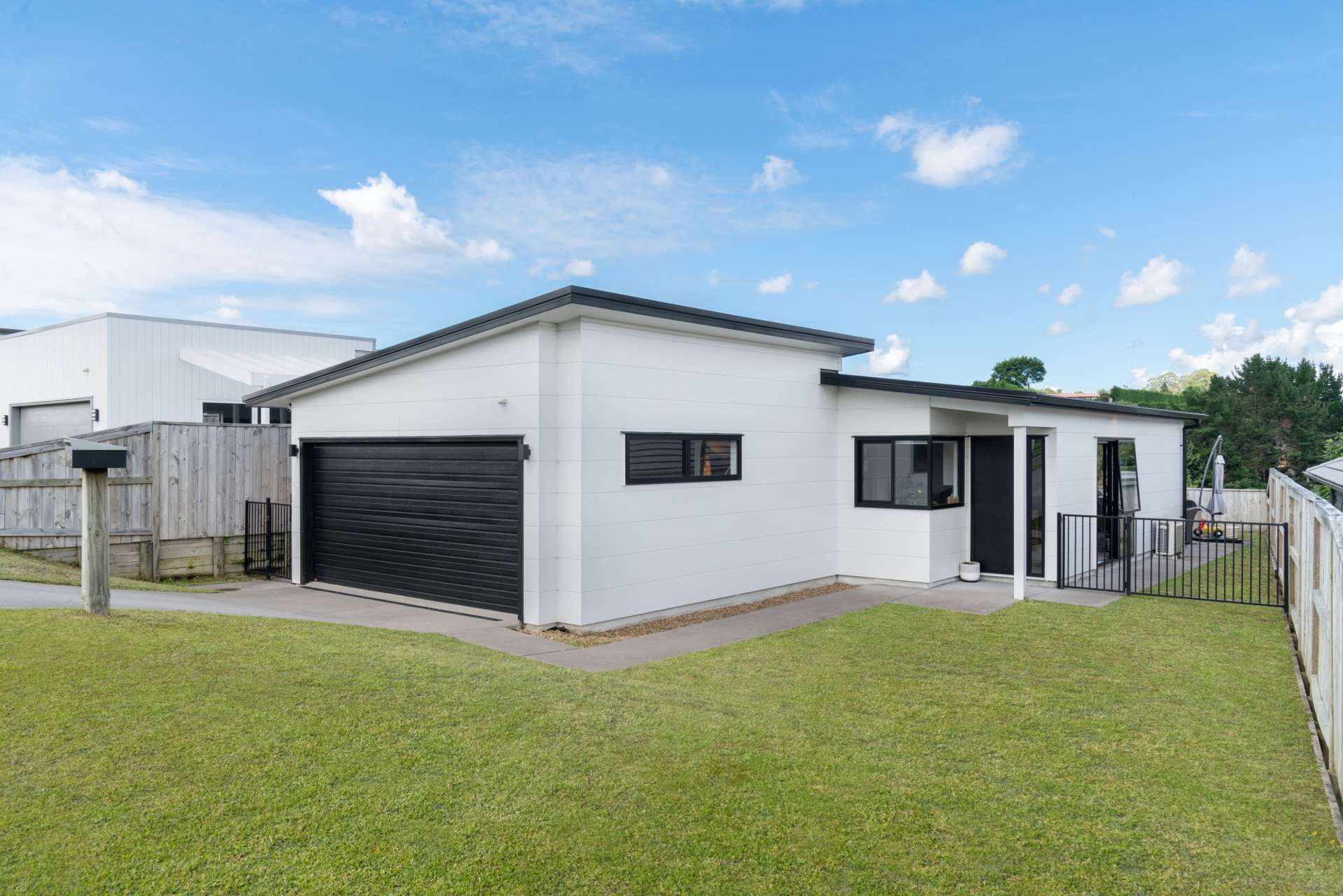 48 Puhirake Crescent Pyes Pa_0