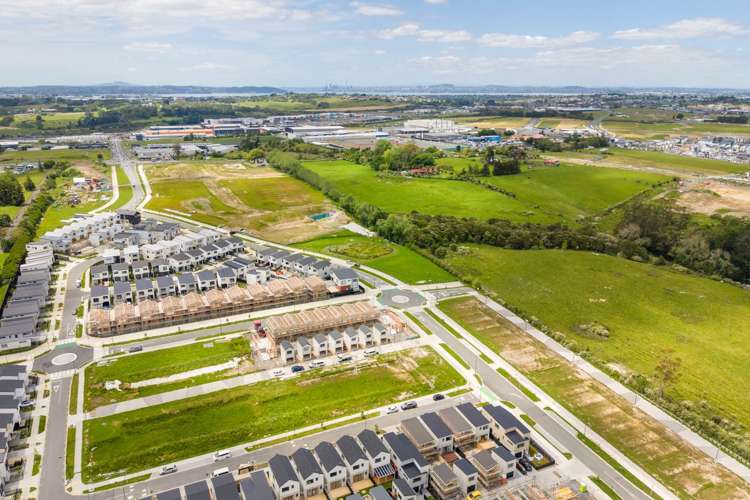 16 Toetoe Street Westgate_25