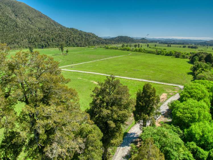 1758 Lake Brunner Road Inchbonnie_11