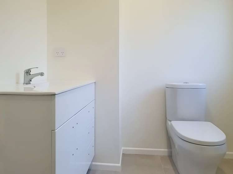 26 Mudgeways Road 11410_6