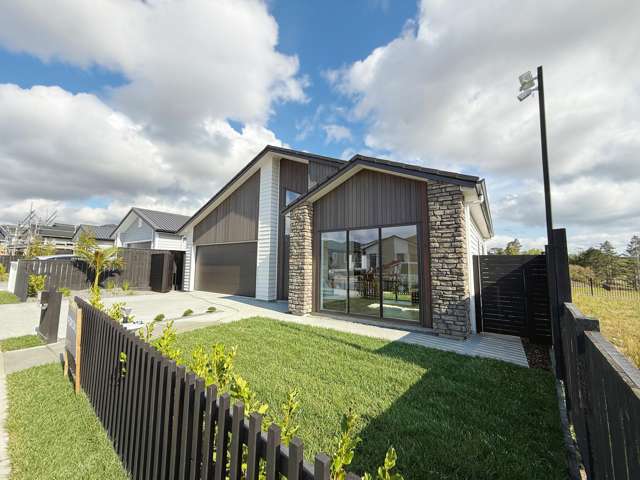 43 Tipu Crescent Milldale_3